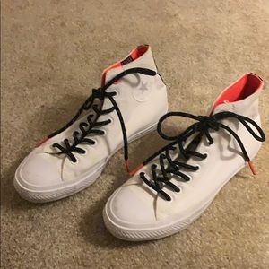 Chuck Taylor converses